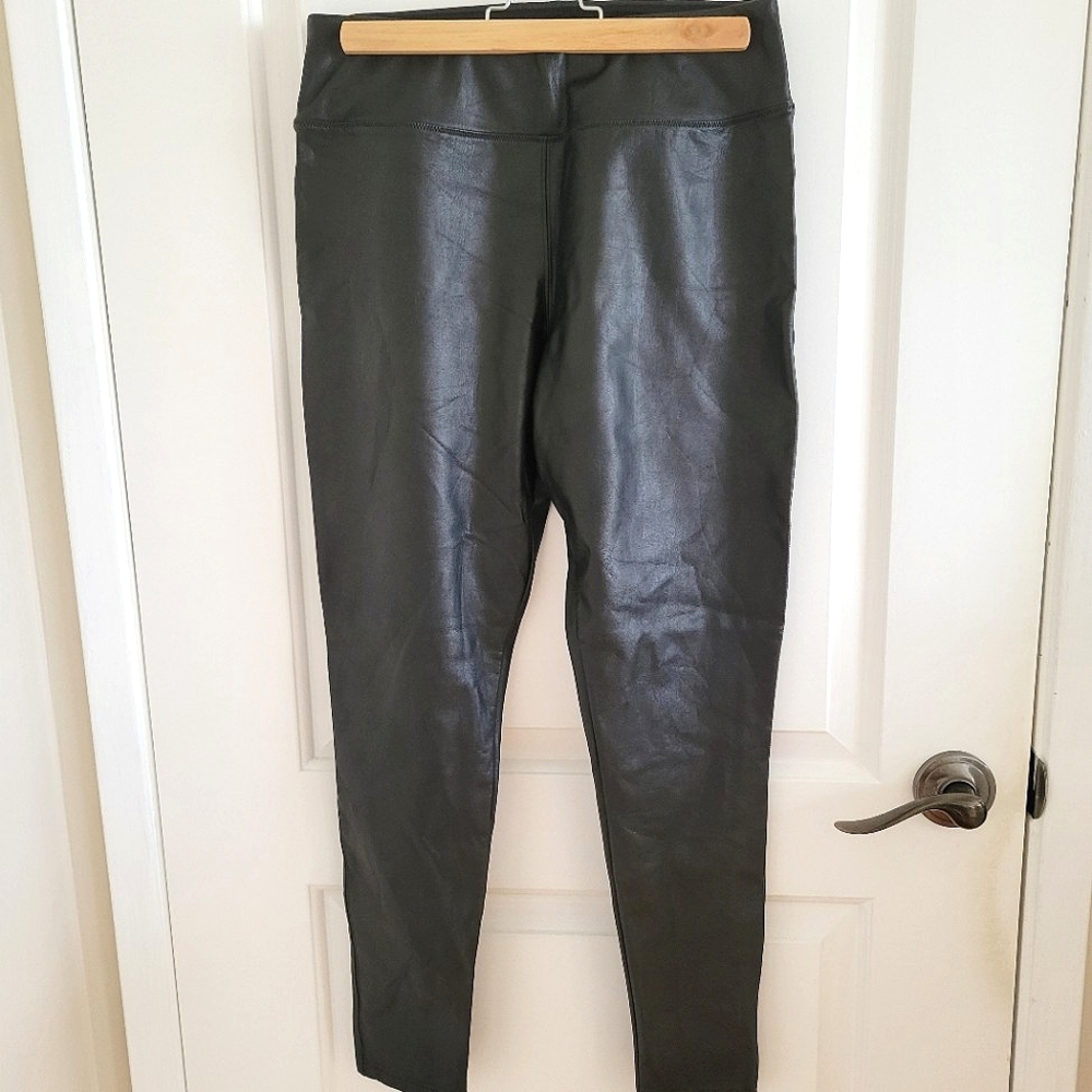 Nordstrom Black Faux Leather Leggings Size Medium